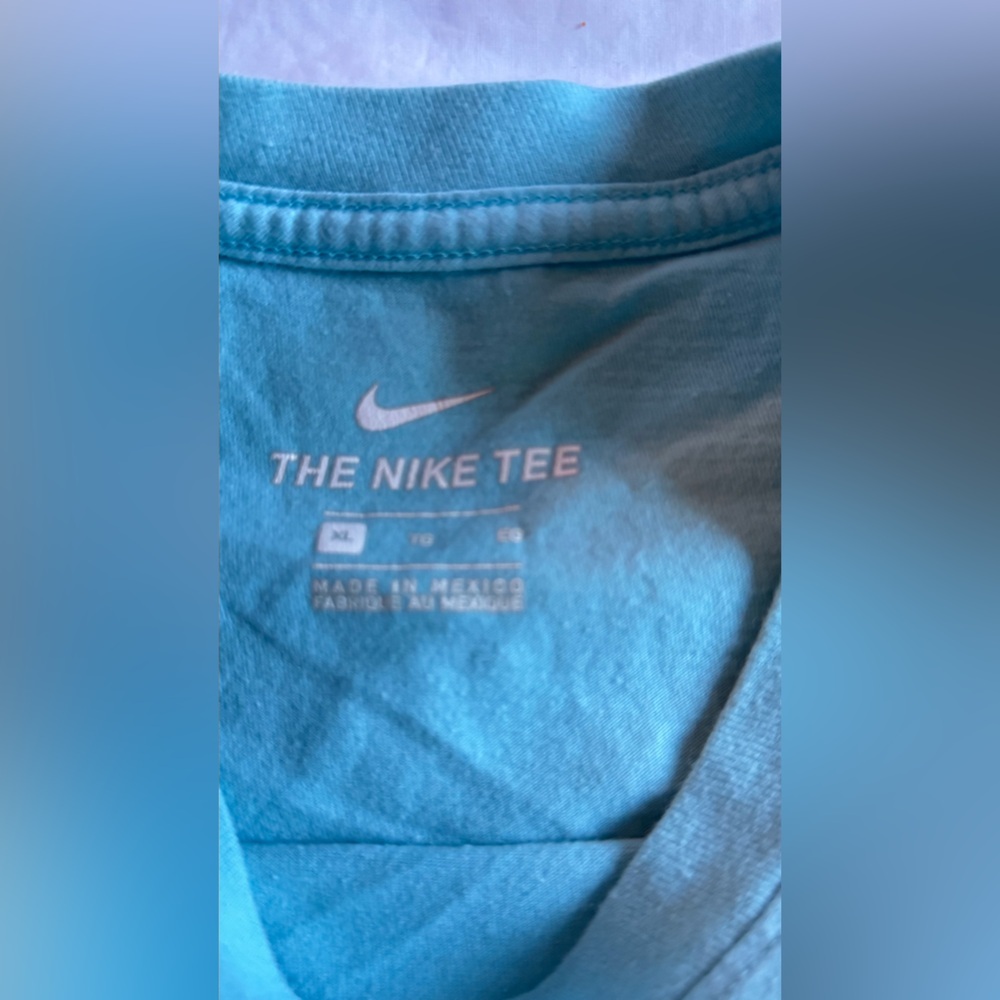 Nike Women's Turquoise Short Sleeve Tee - Picture 6 of 7